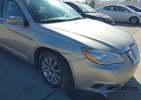 2013 Chrysler 200 Touring from USA, damaged, VIN 1C3CCBBB8DN676451